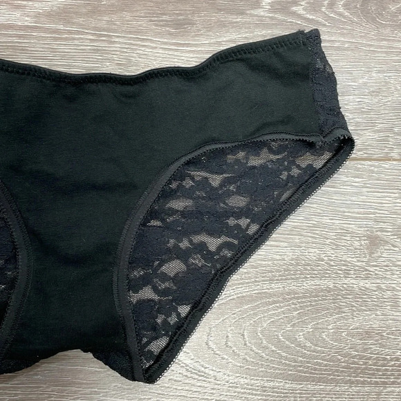 NWT Victoria’s Secret Low Rise Hiphugger Cotton Panty Ruched Lace Back Black S - Picture 3 of 13